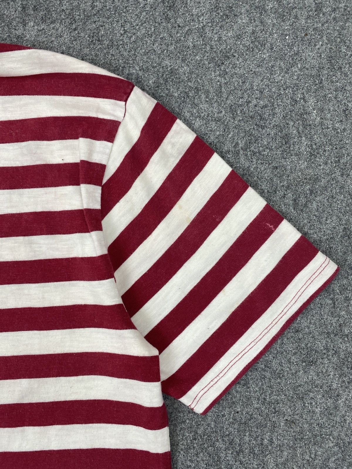 Guess Vintage Guess Center Logo Striped Tee Y2K T0022 Size US S / EU 44-46 / 1 - 10 Thumbnail