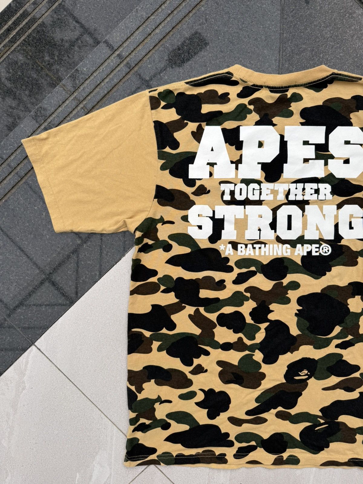 Vintage 90’s BAPE BATHING APE APES STRONGER RARE MULTI LOGO TSHIRT Size US M / EU 48-50 / 2 - 9 Thumbnail
