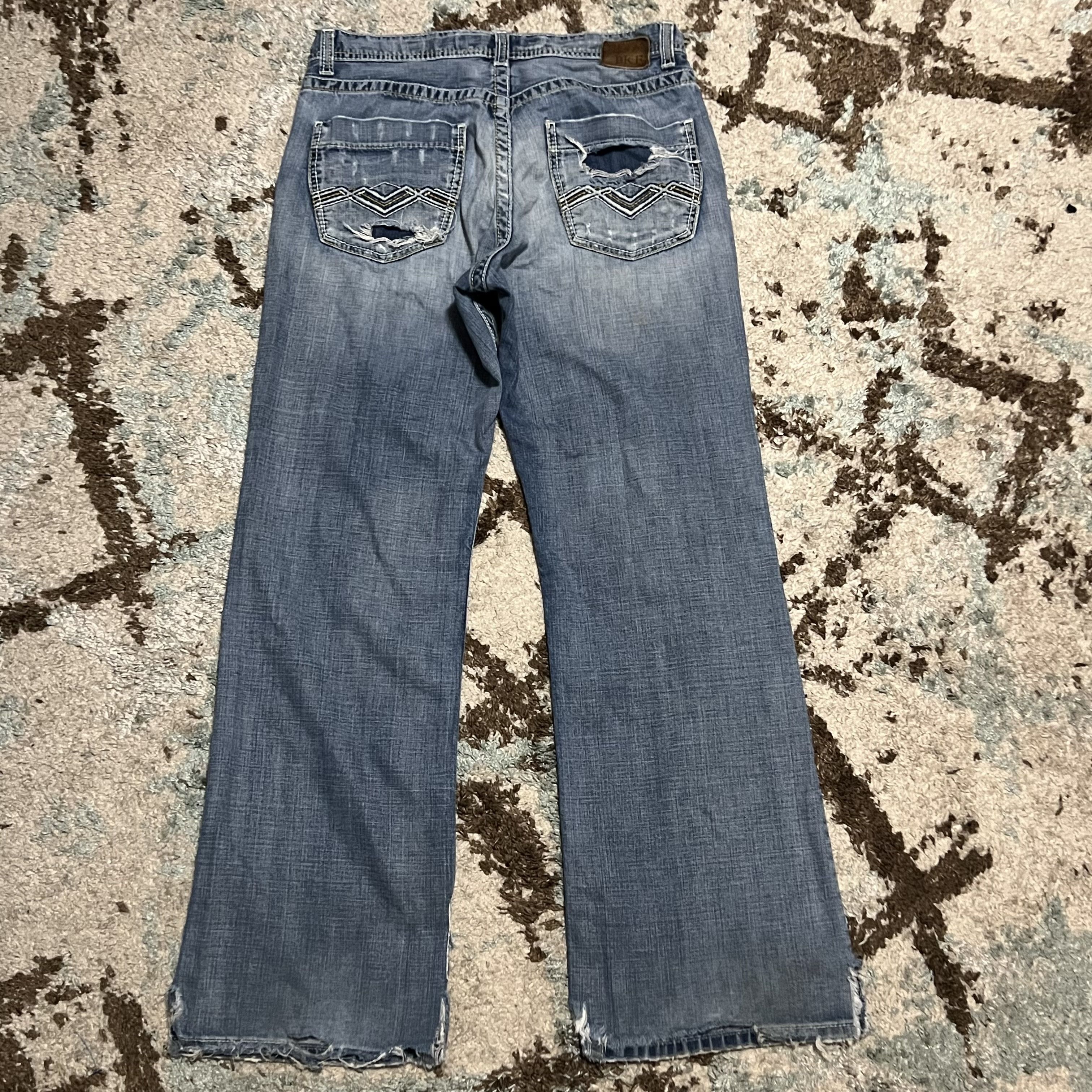 BKE Buckle BKE Tyler Distressed Jeans Size 33x31 Light Wash Size US 33 - 1 Thumbnail