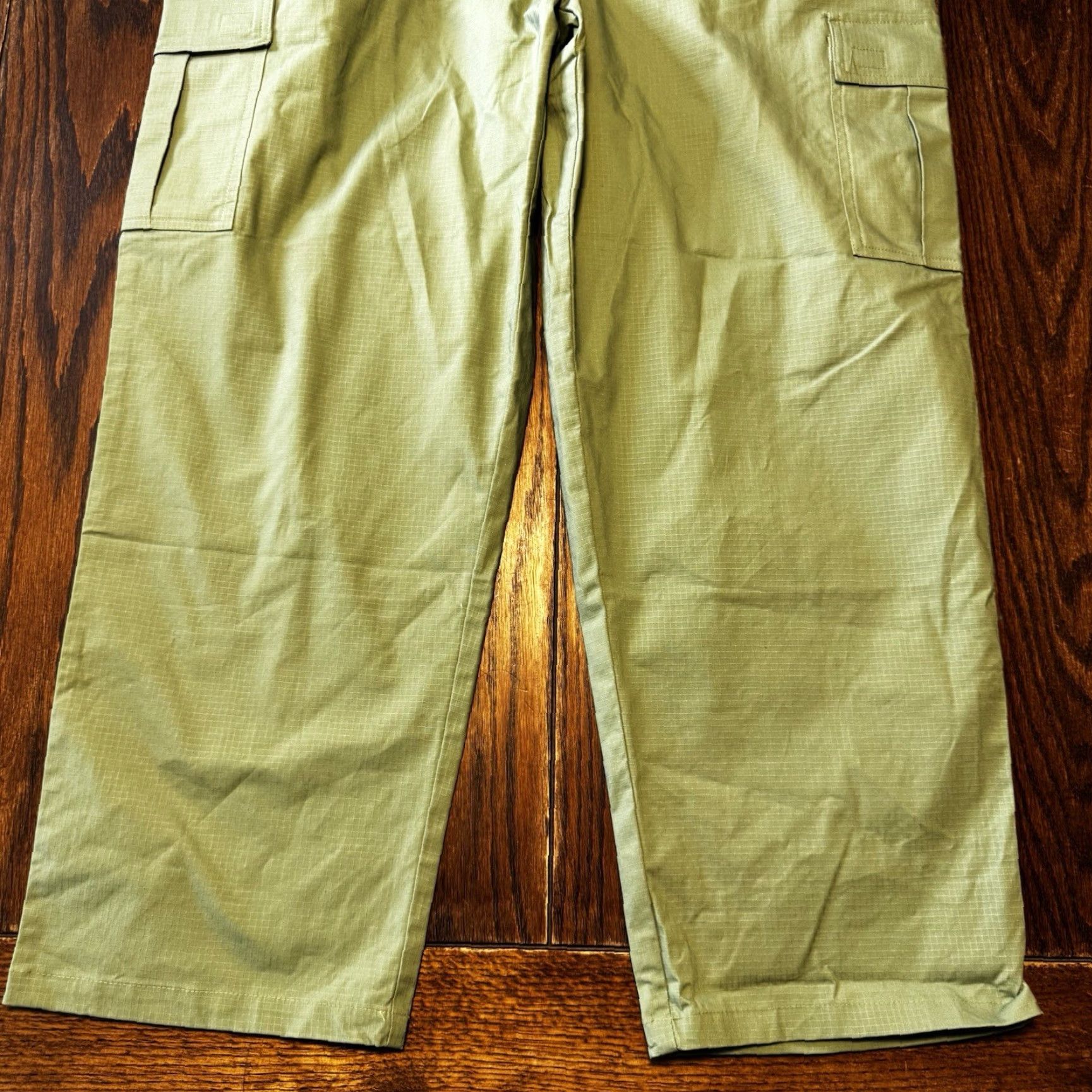 Nike Nike Club Mens Pants 38x30 Cargo Stretch FZ5765-386 Oil Green Regular Inseam 30in NWT Size US 38 / EU 54 - 2 Thumbnail
