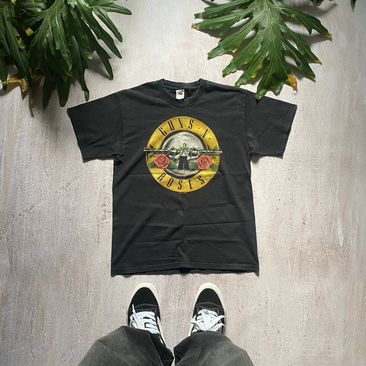 Band Tees × Vintage VINTAGE GUNS N ROSES 2004 BAND TOUR TEE 35 Size US L / EU 52-54 / 3 - 1 Thumbnail