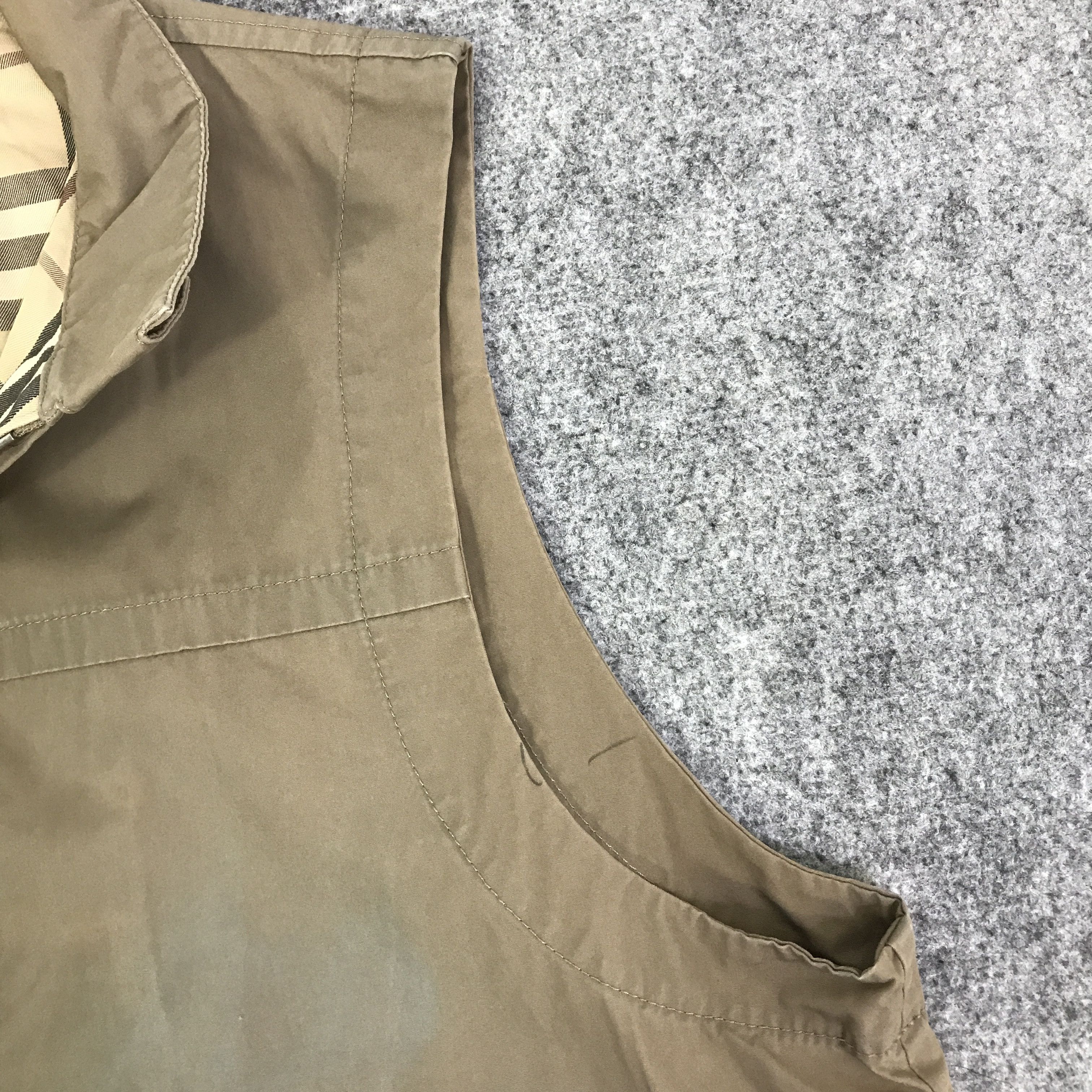 Burberry BURBERRY FADED VEST K121B18 Size US L / EU 52-54 / 3 - 10 Thumbnail