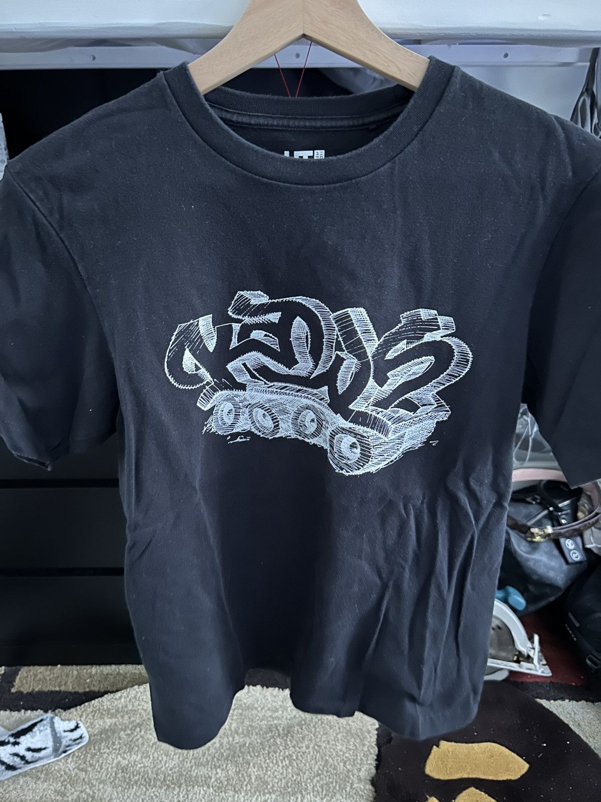 Kaws Kaws Tank Tee Size US S / EU 44-46 / 1 - 1 Thumbnail