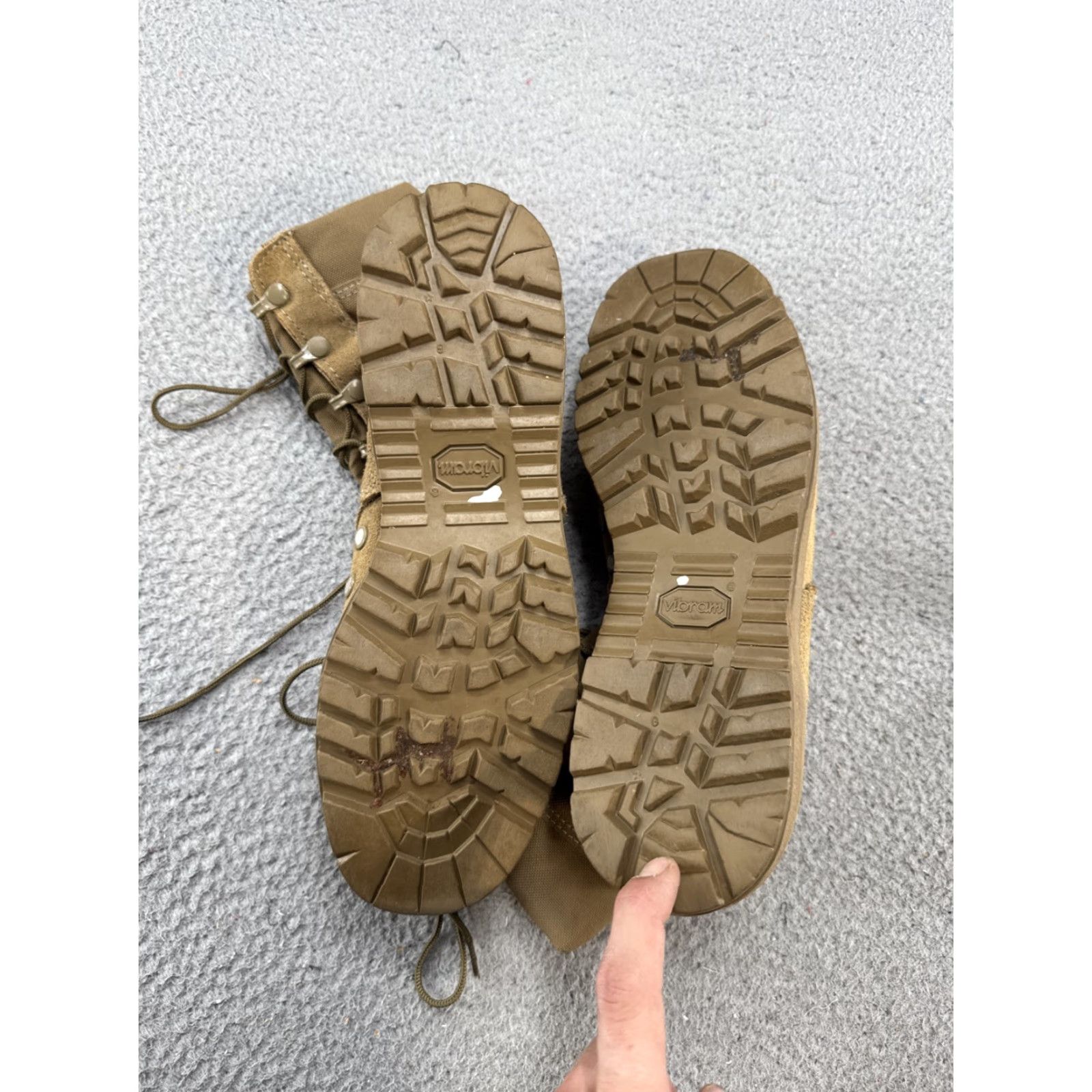 Vibram McRae Mens Boot Combat 9.5 Beige Leather Suede Nylon Vibram Sole Liner EUC Mens Size US 9.5 / EU 42-43 - 6 Thumbnail