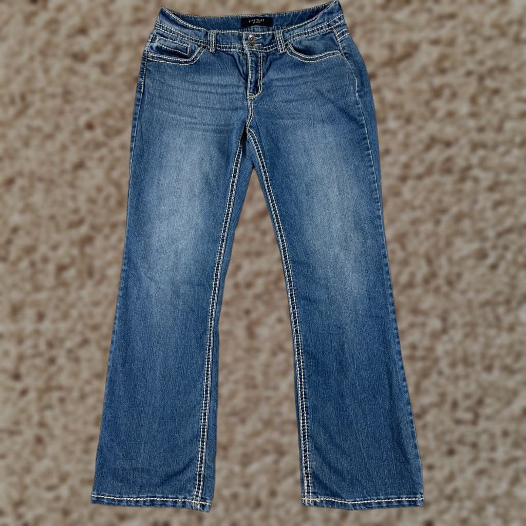 Nine West Nine West Jeans Womens 8 Blue Bootcut Denim Cotton Stretch Logo 5-Pocket Pockets Regular Inseam 30 Modern Classic American Mens? Size 30" / US 8 / IT 44 - 1 Thumbnail