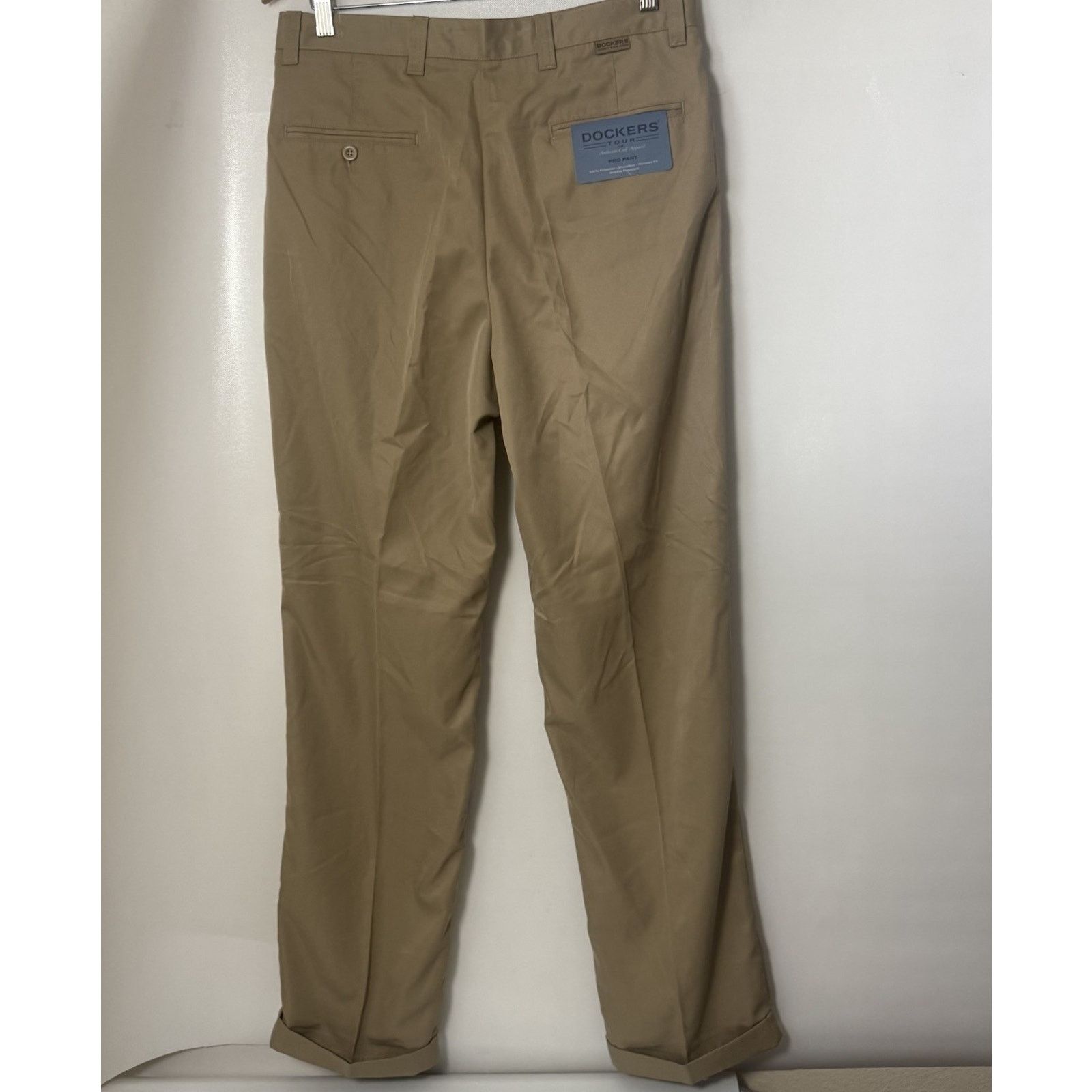 Dockers NWT Dockers Golf Tour Pants Mens 32x34 Khaki Pleated Chino Size US 32 / EU 48 - 2 Thumbnail