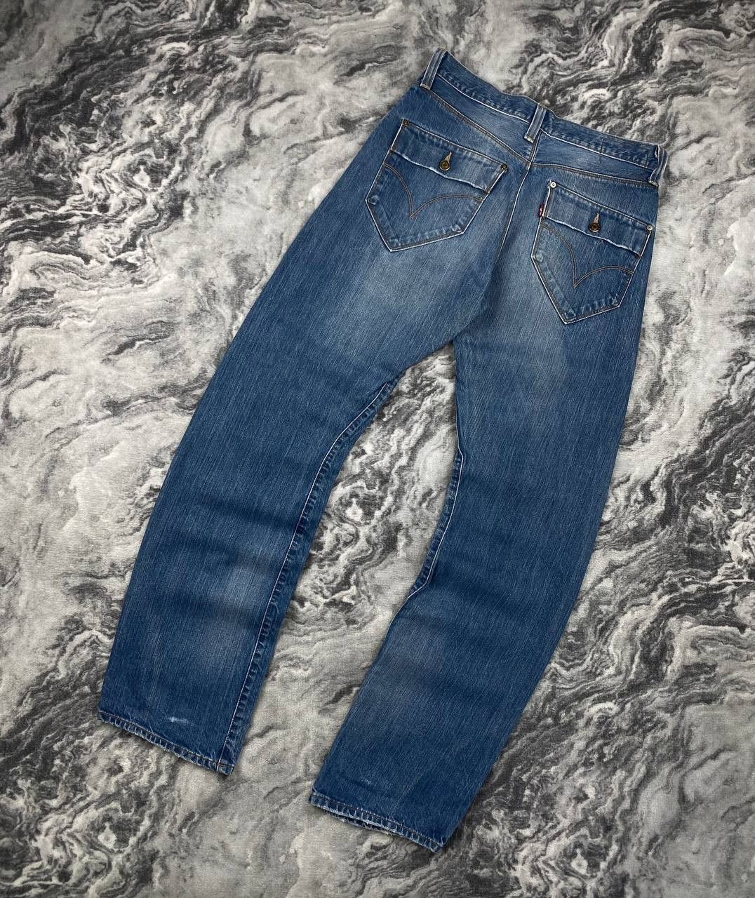 Levi's Vintage Levi’s Engineered Twisted Seams Cinch Denim Jeans Size US 31 - 1 Thumbnail
