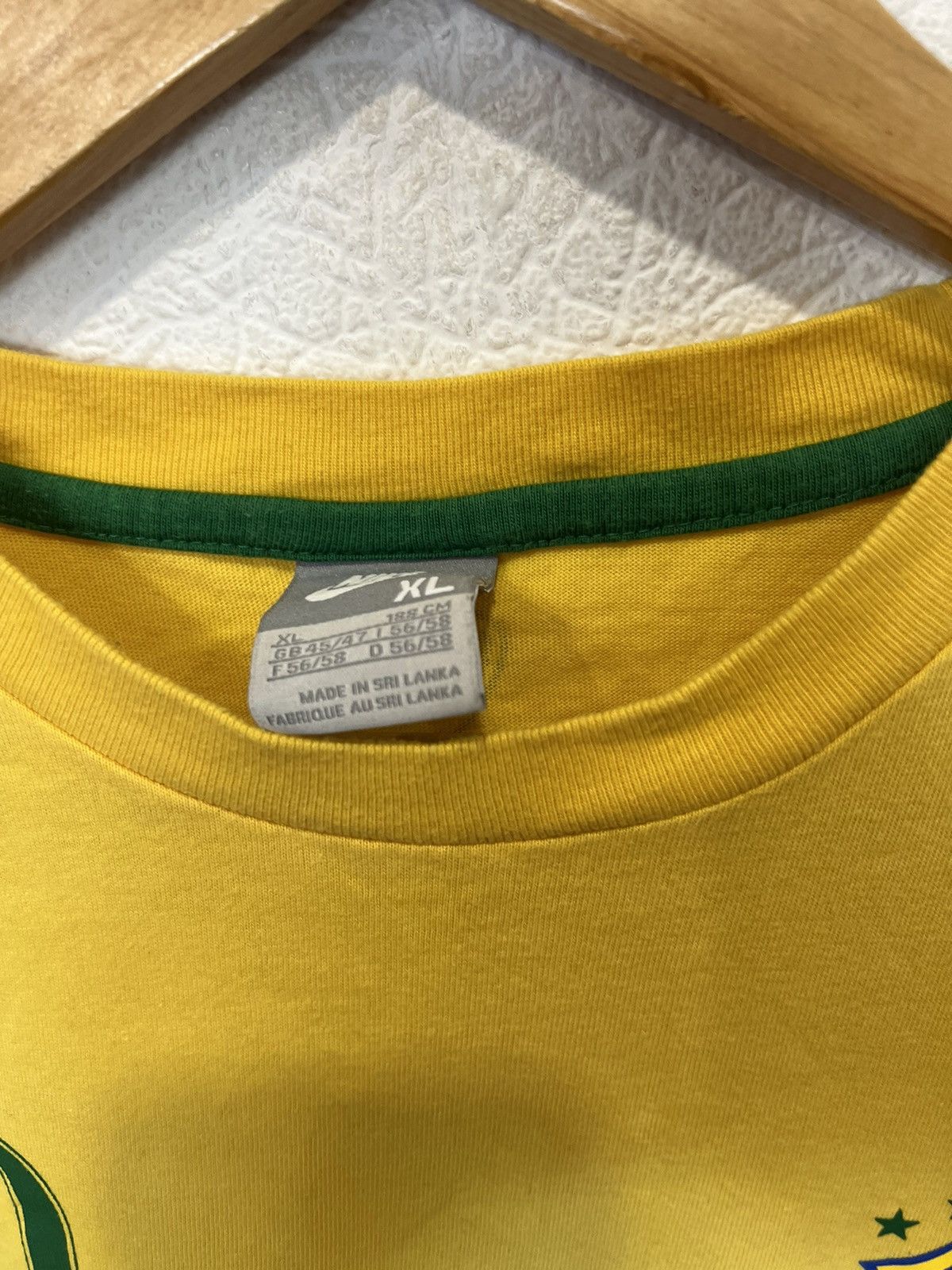 Vintage Vintage 00’s Nike Brazil Ronaldinho Size US XL / EU 56 / 4 - 3 Thumbnail