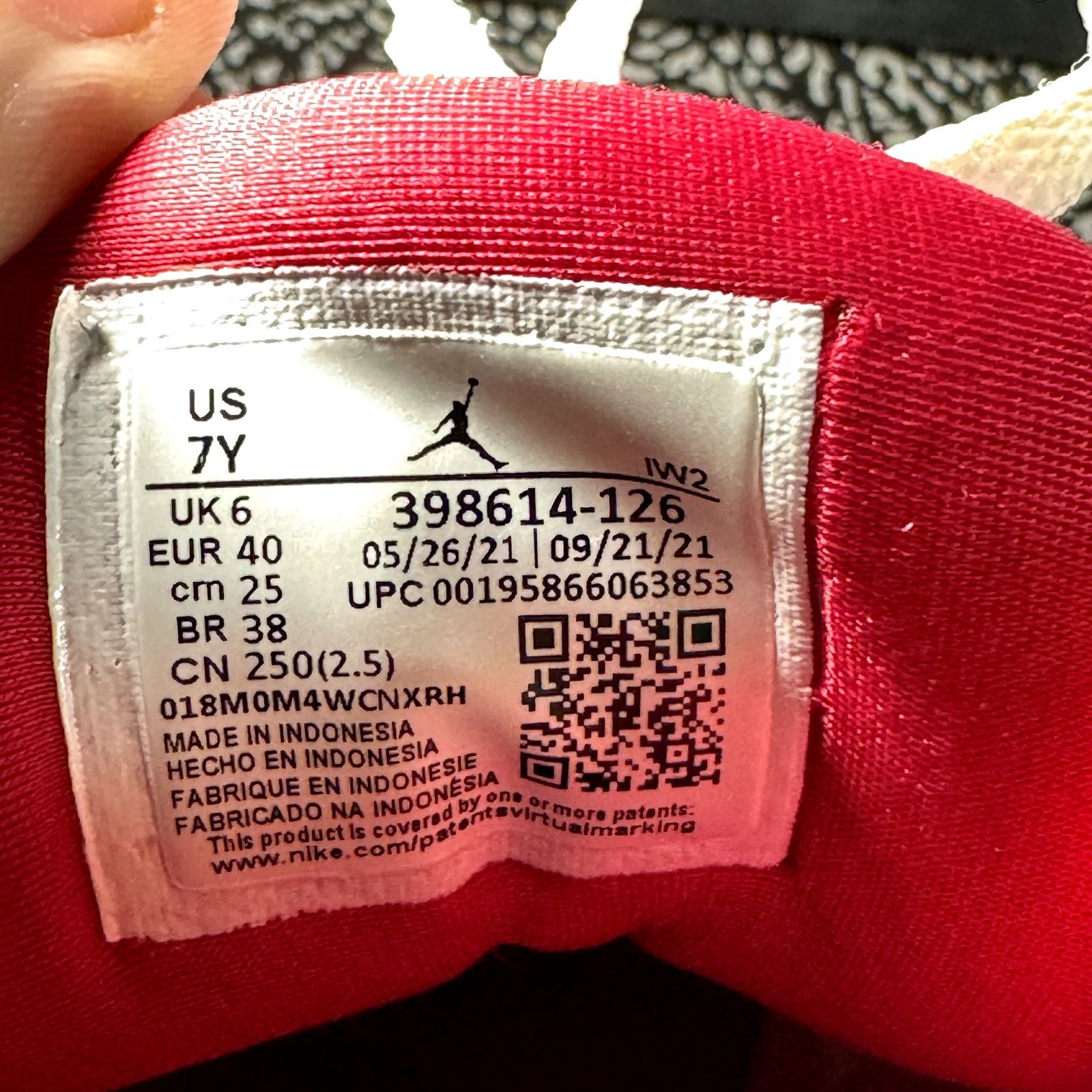 Jordan Brand × Nike Size 7 - Air Jordan 3 Retro GS Cardinal Red 2022 Men's Shoes Size US 7 / EU 40 - 7 Thumbnail