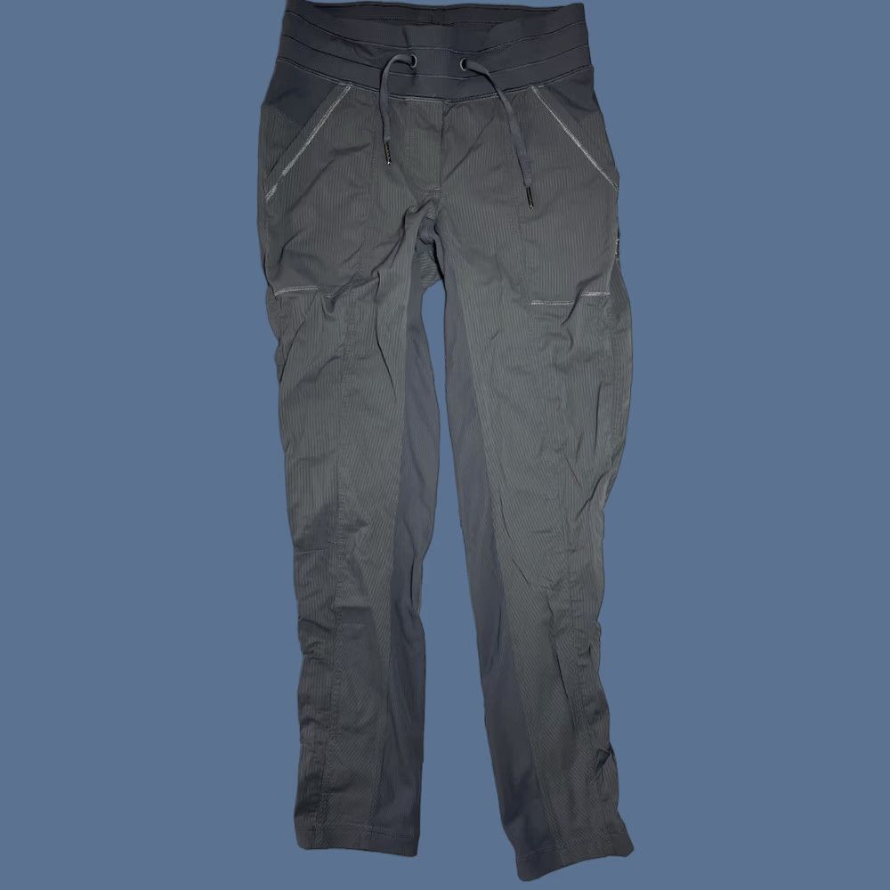 Lululemon Lululemon Street To Studio Pants 4 Women's Drawstring Ankle Gray Polyester Moisture Wicking Pockets Stretch Activewear Yoga Dance Regular Inseam 27 in Size 27" / US 4 / IT 40 - 1 Thumbnail
