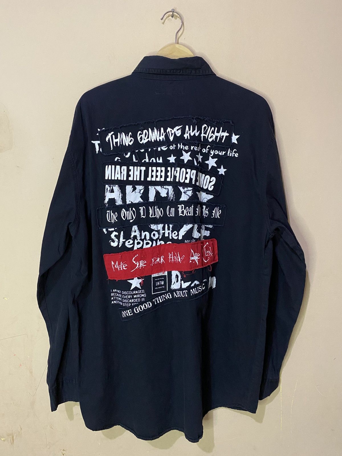 Le Grande Bleu (L.G.B.) 2000s Rare In The Attic Homme Punk Style Poem Button Shirt Size US XXL / EU 58 / 5 - 2 Thumbnail