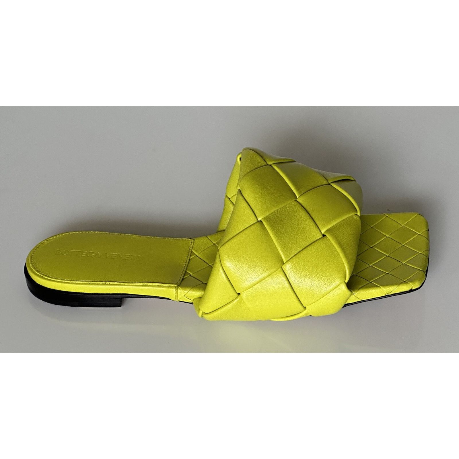 Bottega Veneta Bottega Veneta Yellow Lemon Flat Sandals 7 US (37) 608853 Size US 7 / IT 37 - 2 Thumbnail