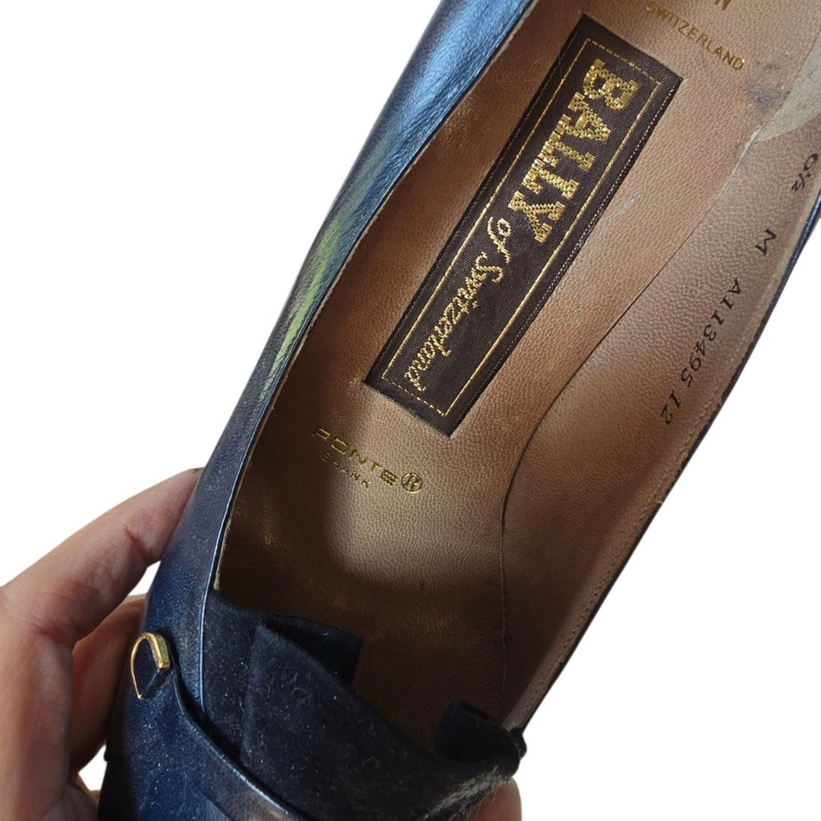 Bally Deadstock Bally Switzerland Navy Leather Pumps Classic 6.5 Size US 6.5 / IT 36.5 - 7 Thumbnail