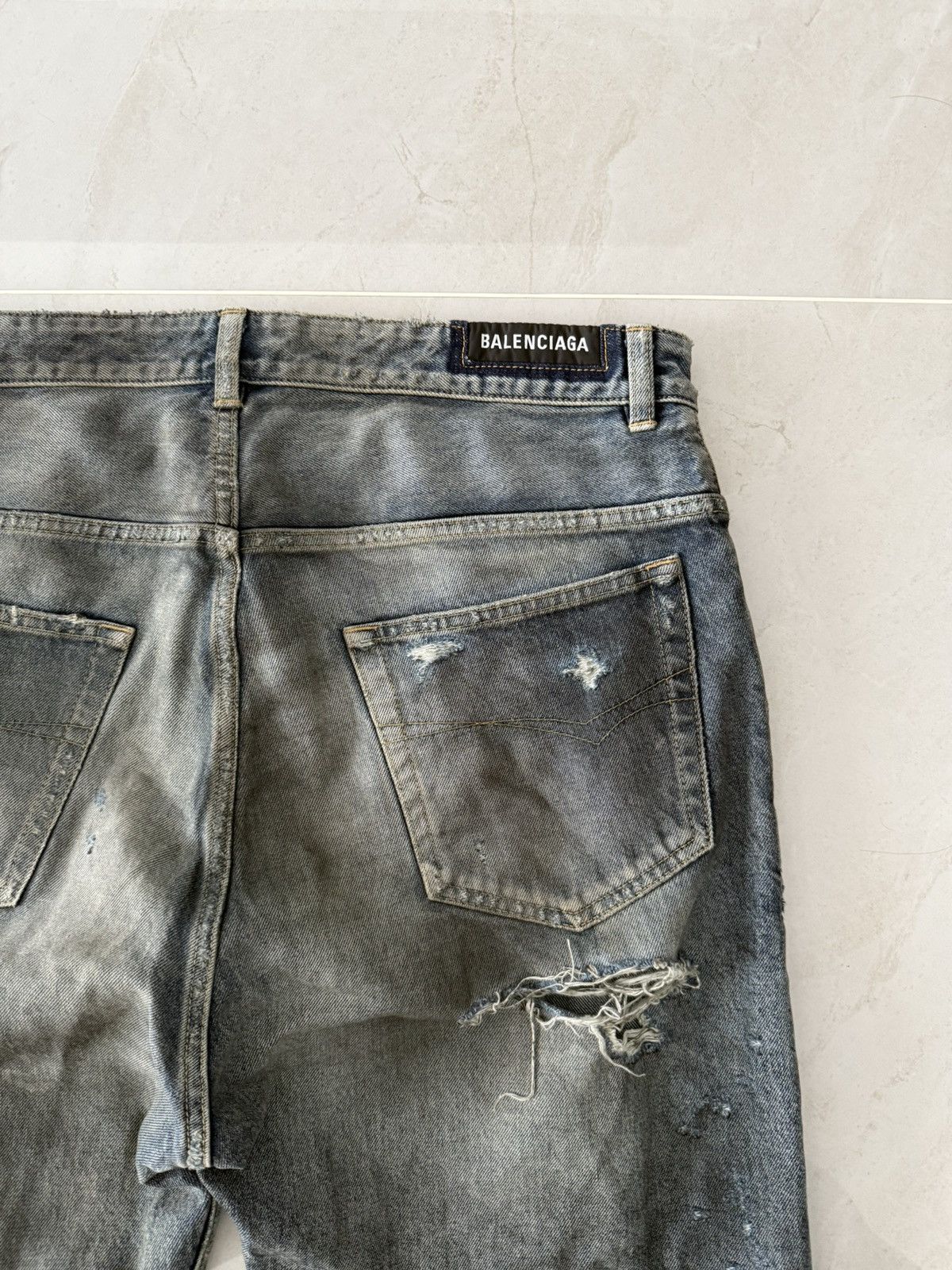Balenciaga Balenciaga Distressed Mud Show Denim Sz.L Size US 36 / EU 52 - 6 Thumbnail