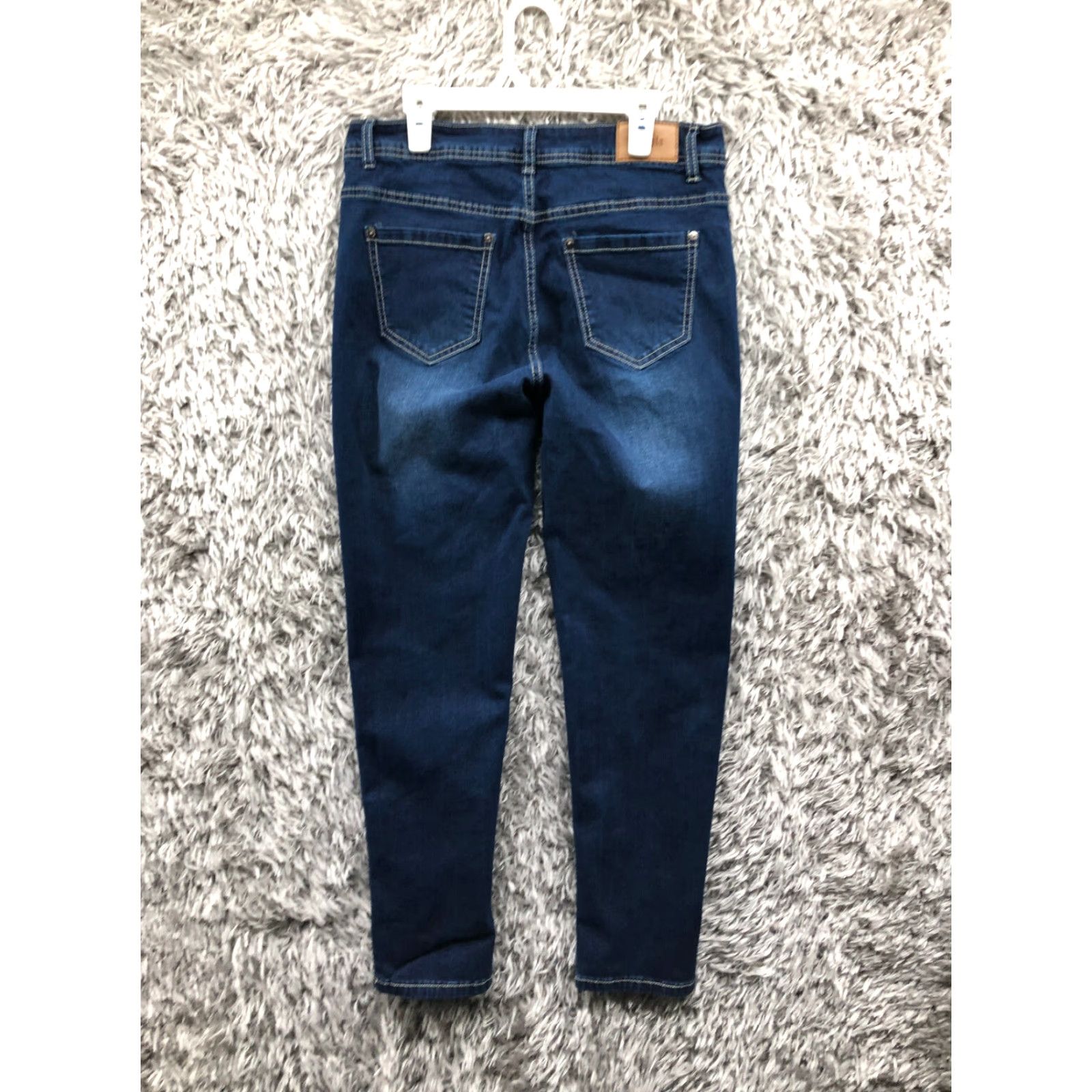 Denime Puzzle Jeans Juniors Jeans Size 9/10 Mid Rise Dark Wash Blue Denim Skinny Capri Size 30" / US 8 / IT 44 - 5 Thumbnail