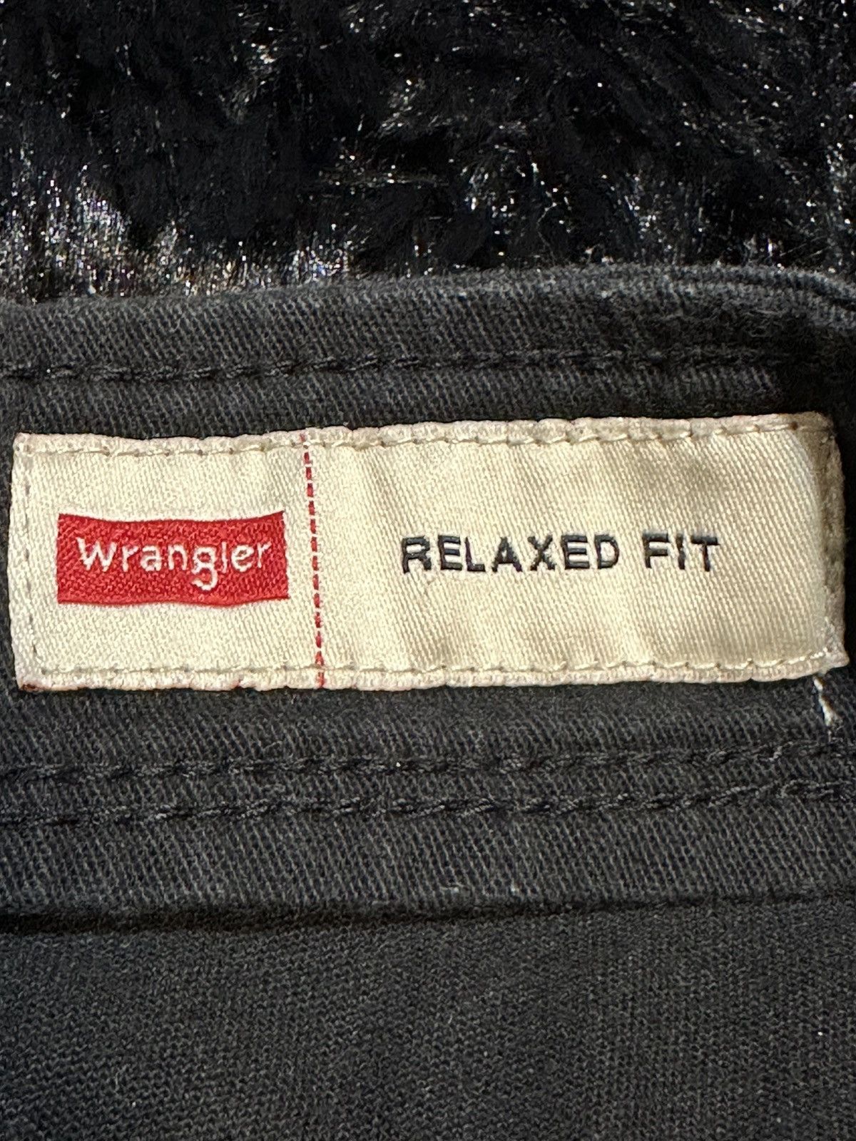 Wrangler Black Relaxed Fit Wrangler Cargos Size US 32 / EU 48 - 3 Thumbnail