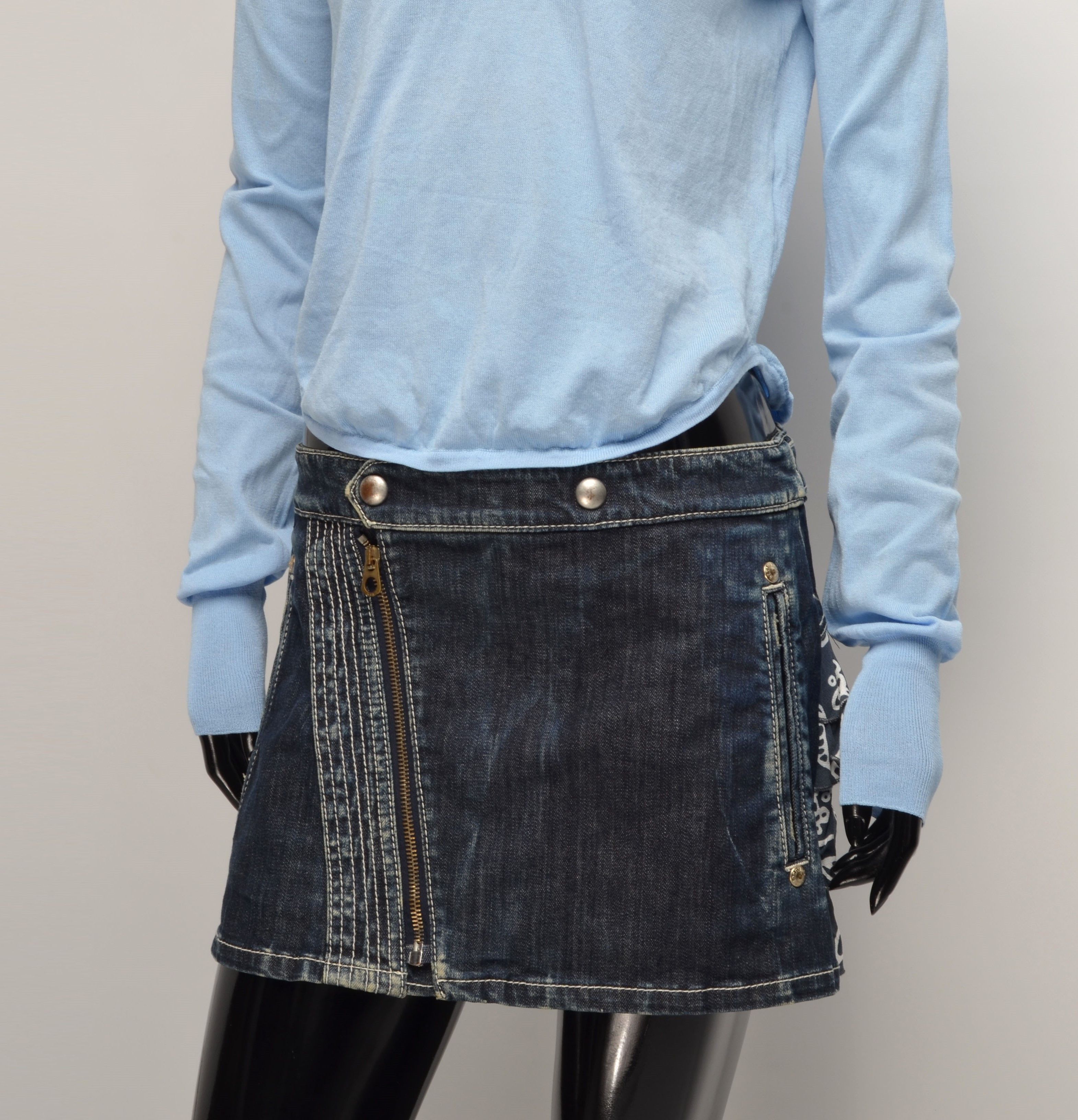 Vintage Vintage Inside Baby Blue Cropped Long Sleeve Y2K Top Size S / US 4 / IT 40 - 3 Thumbnail
