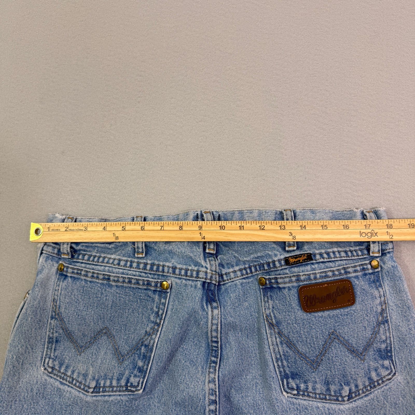 Wrangler Wrangler Cowboy Cut Regular Premium Performance Jeans 38x34 Size US 38 / EU 54 - 9 Thumbnail