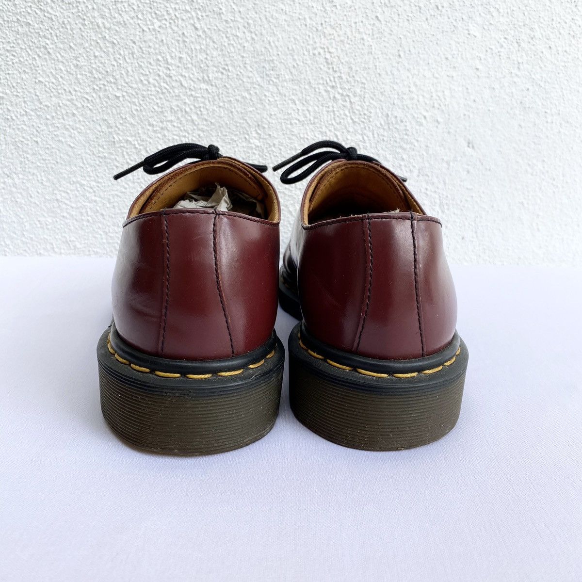 Other DR.MARTENS '1461' Low-Cut 3-Eyelet Cherry Red ENGLAND Size US 9 / EU 42 - 6 Thumbnail