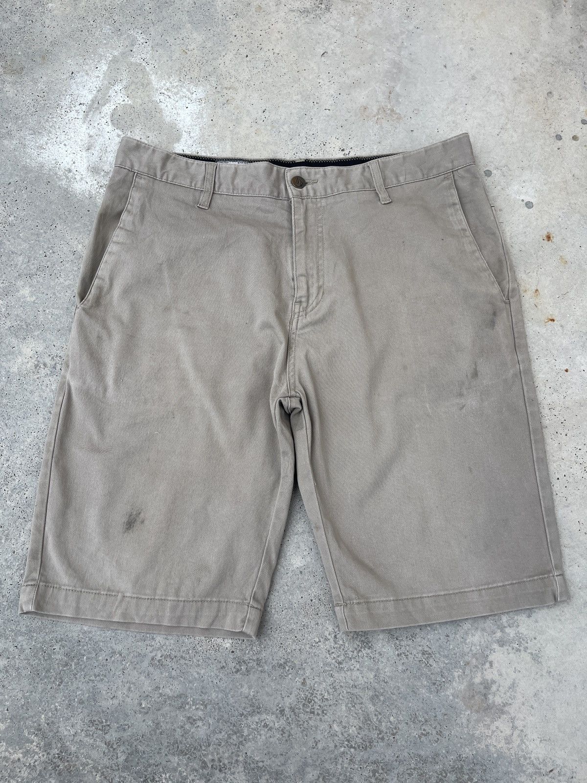 Volcom Vintage Volcom Shorts Pants Size US 33 - 1 Thumbnail