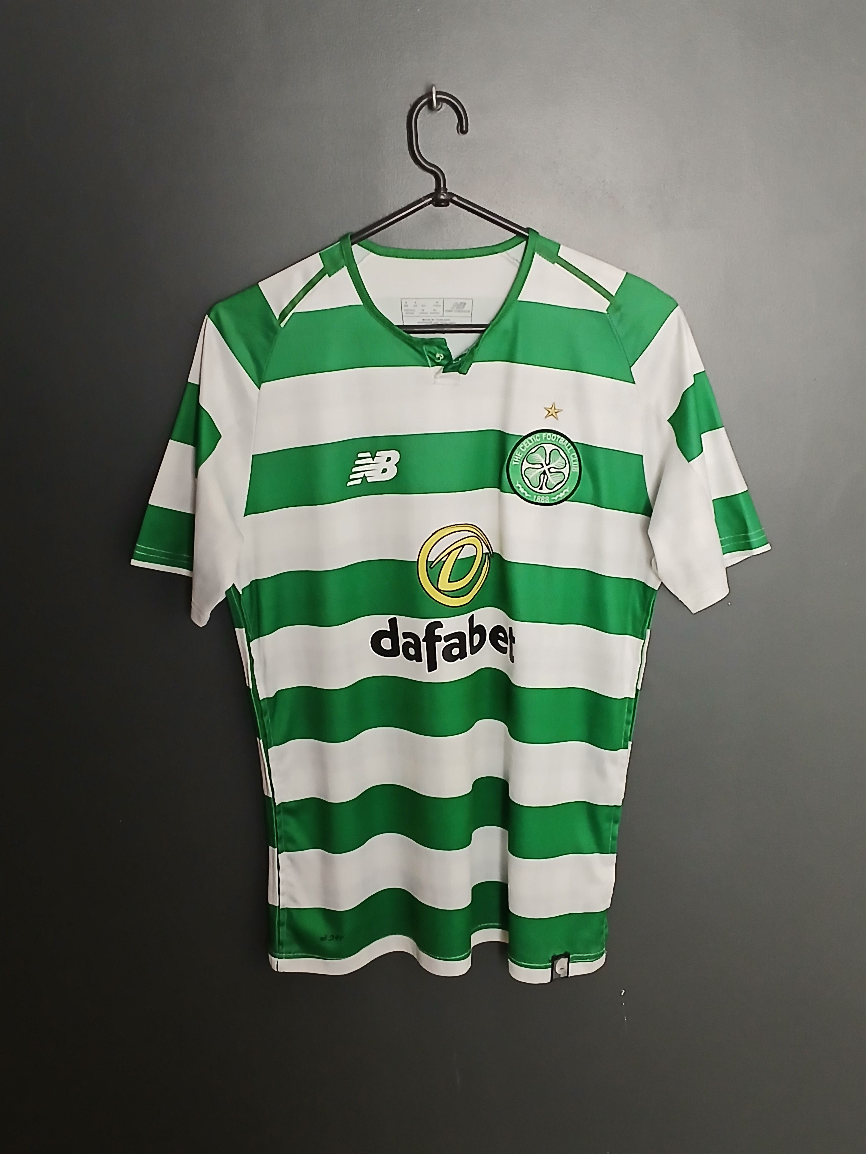 Other Celtic 18/19 Home Football Jersey T-Shirt Size US S / EU 44-46 / 1 - 1 Thumbnail