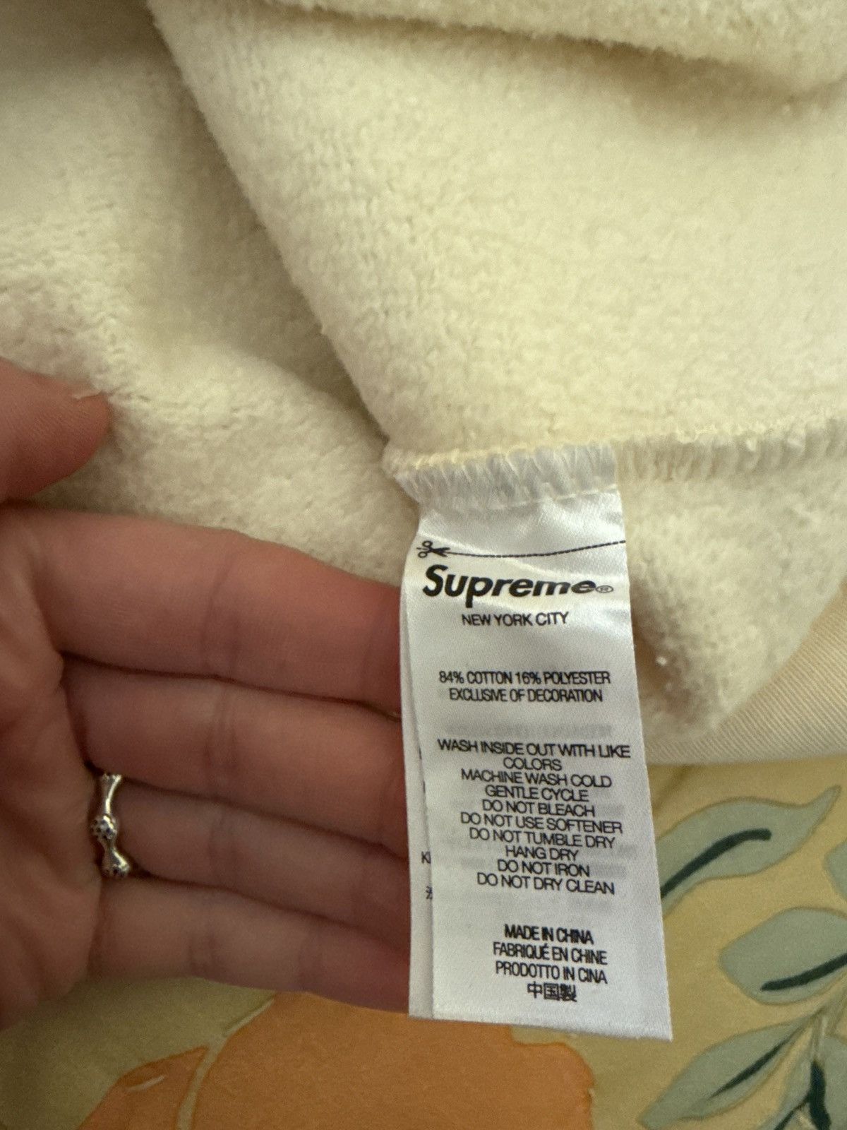 Supreme Supreme Beaded Hooded Sweatshirt never worn men’s L Size US L / EU 52-54 / 3 - 9 Thumbnail