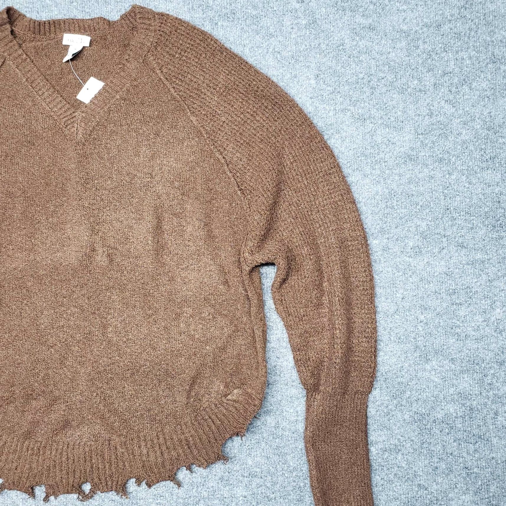 Vintage Rue21 Sweater Womens M Brown Long Sleeve V-Neck Scalloped Hem Pullover New Size M / US 6-8 / IT 42-44 - 4 Thumbnail