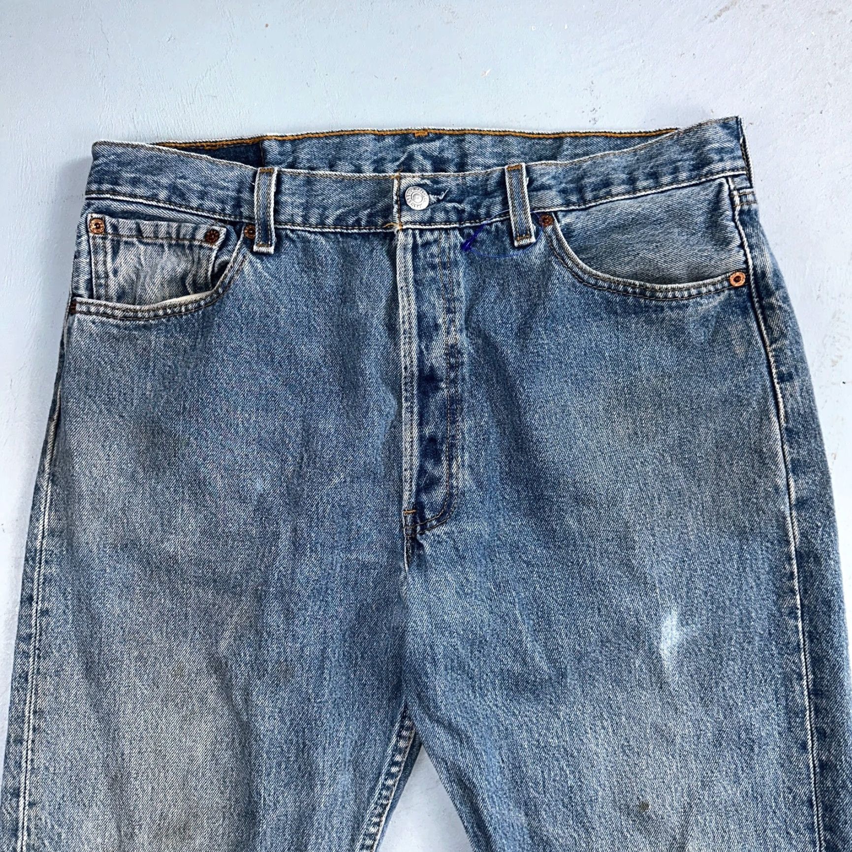 Levi's Levi's 501 Vintage 90s USA Jeans Blue Medium Wash 36x32 Inseam 32 Straight Leg Men’s Regular 34x30 Size US 36 / EU 52 - 2 Thumbnail