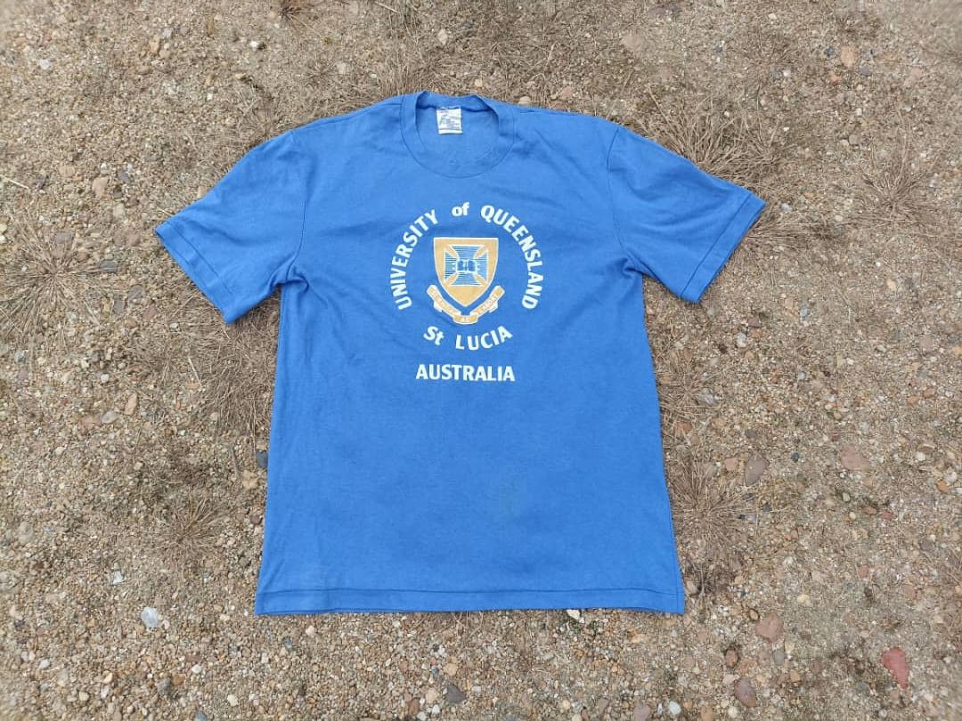 Vintage Vintage University of Queen land st Lucia Size US S / EU 44-46 / 1 - 1 Thumbnail
