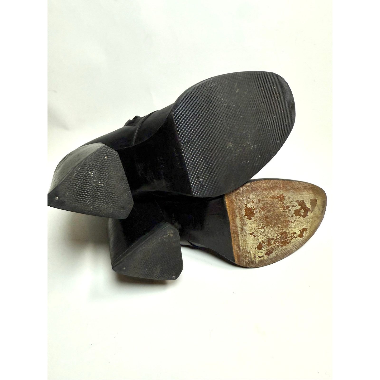 Helmut Lang Helmut Lang Schist Ankle Boots size 37.5 $595 Size US 7.5 / IT 37.5 - 9 Thumbnail