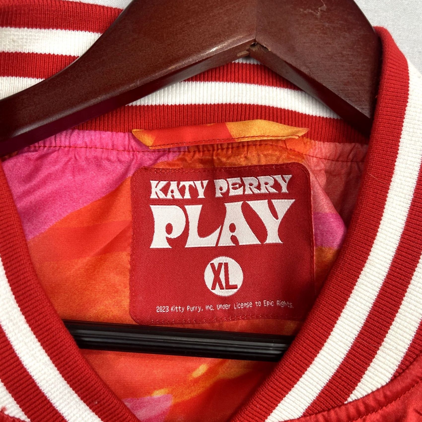 Sperry Katy Perry Bomber Jacket Mens XL Red White Satin Play Las Vegas Embroidery Snap Size US XL / EU 56 / 4 - 5 Thumbnail