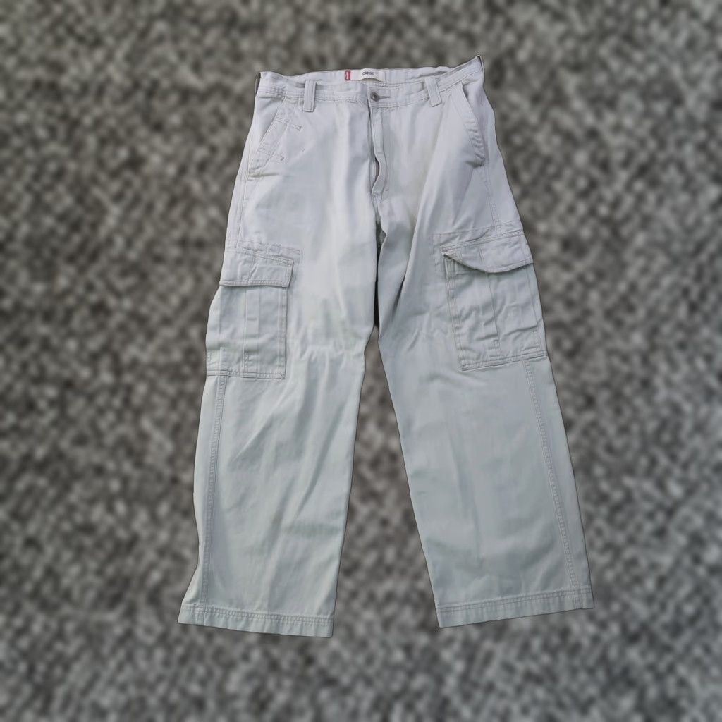 Levi's VINTAGE Levi's Cargo Pants Men 36x30 Beige Workwear Baggy Streetwear Y2K Size US 36 / EU 52 - 1 Thumbnail