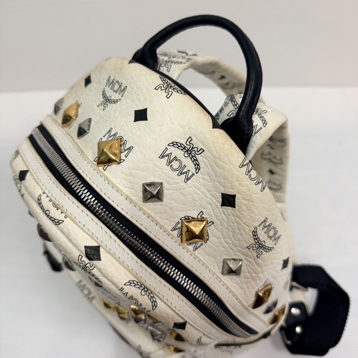 MCM MCM White Stuck Medium Backpack Size ONE SIZE - 9 Thumbnail