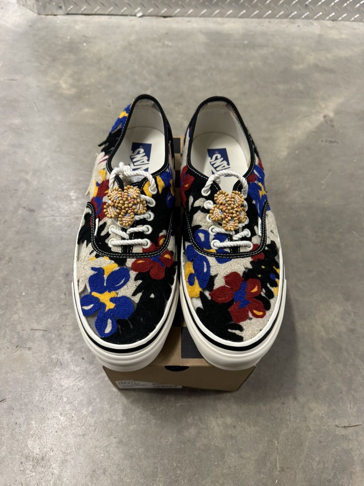 Vans Vans Authentic Premium Needlework White Red Blue Size 12 Size US 12 / EU 45 - 4 Thumbnail