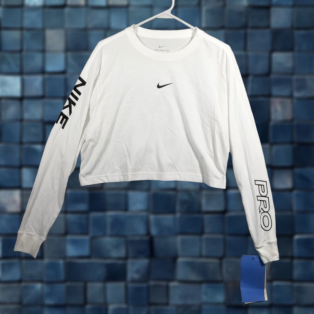 Nike Nike Pro Cropped Long-Sleeve Top S White Women's T-Shirt Nike Dri-Fit Center Swoosh Sample Rare Unreleased Size S / US 4 / IT 40 - 1 Thumbnail