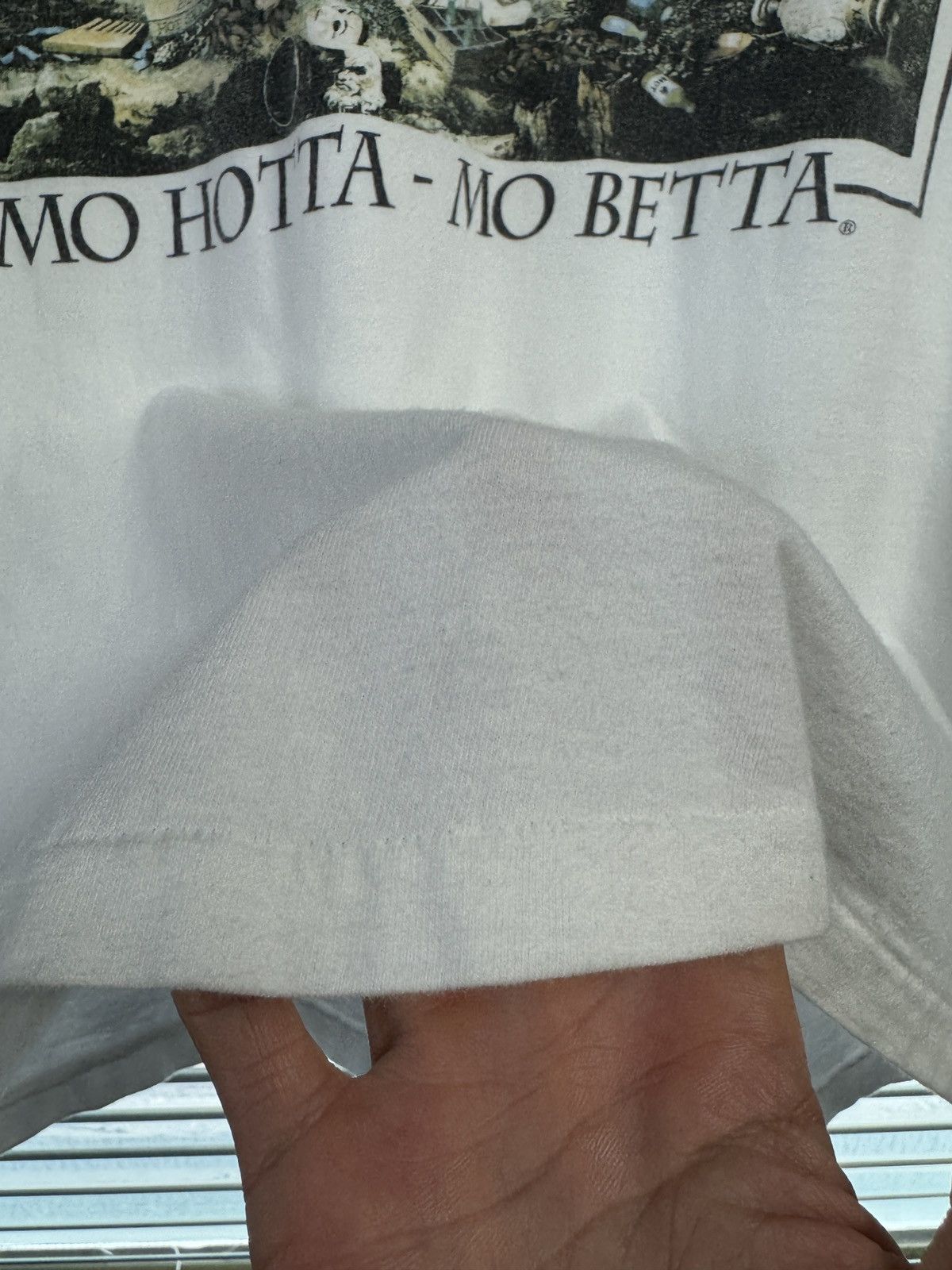 Vintage Vintage 90s Mo Hotta Mo betta Adult Art Parody Shirt Size US L / EU 52-54 / 3 - 11 Thumbnail