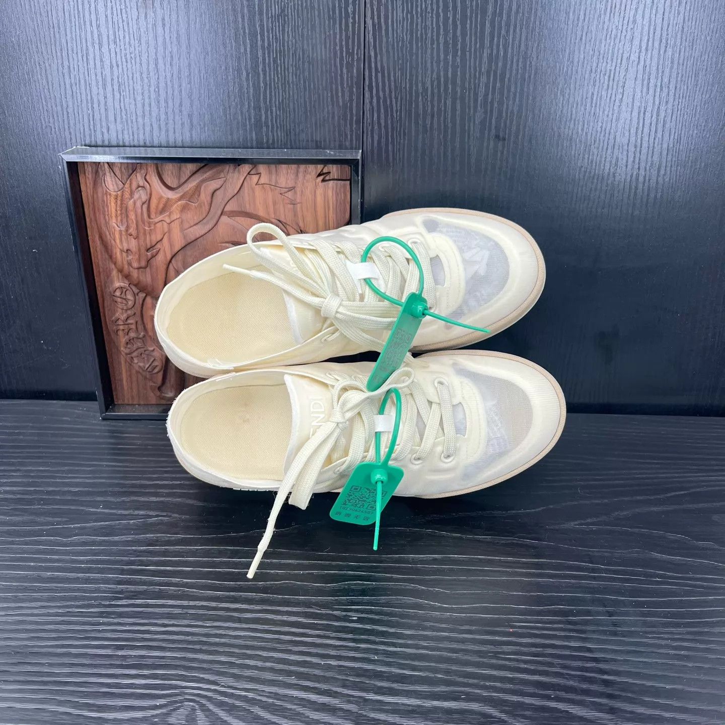 Fendi Fendi Match Milk White 38 Mint Size US 7.5 / IT 37.5 - 6 Thumbnail
