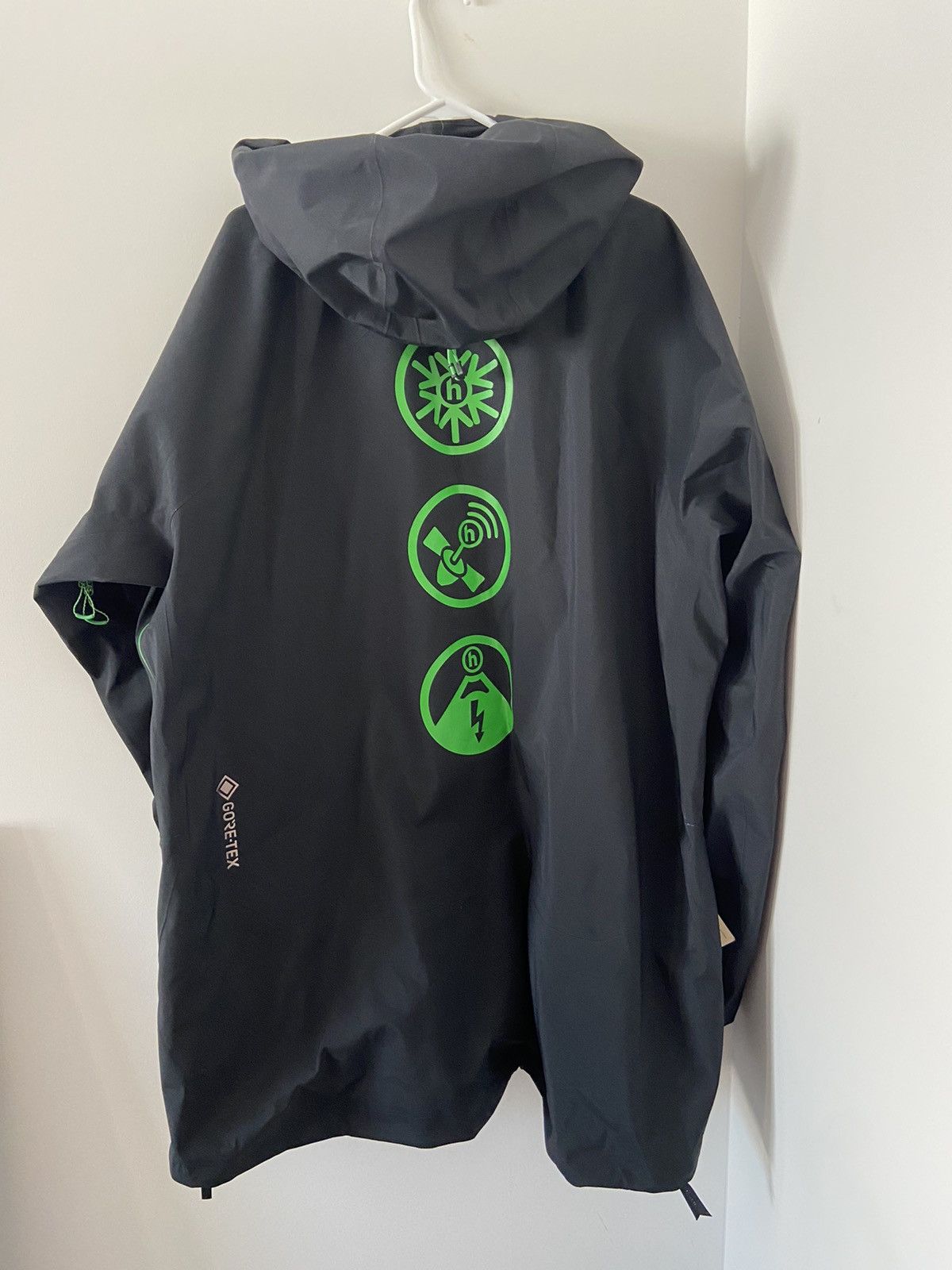 HIDDEN × Salomon Salomon x Hidden NY Gore-Tex Shell Jacket