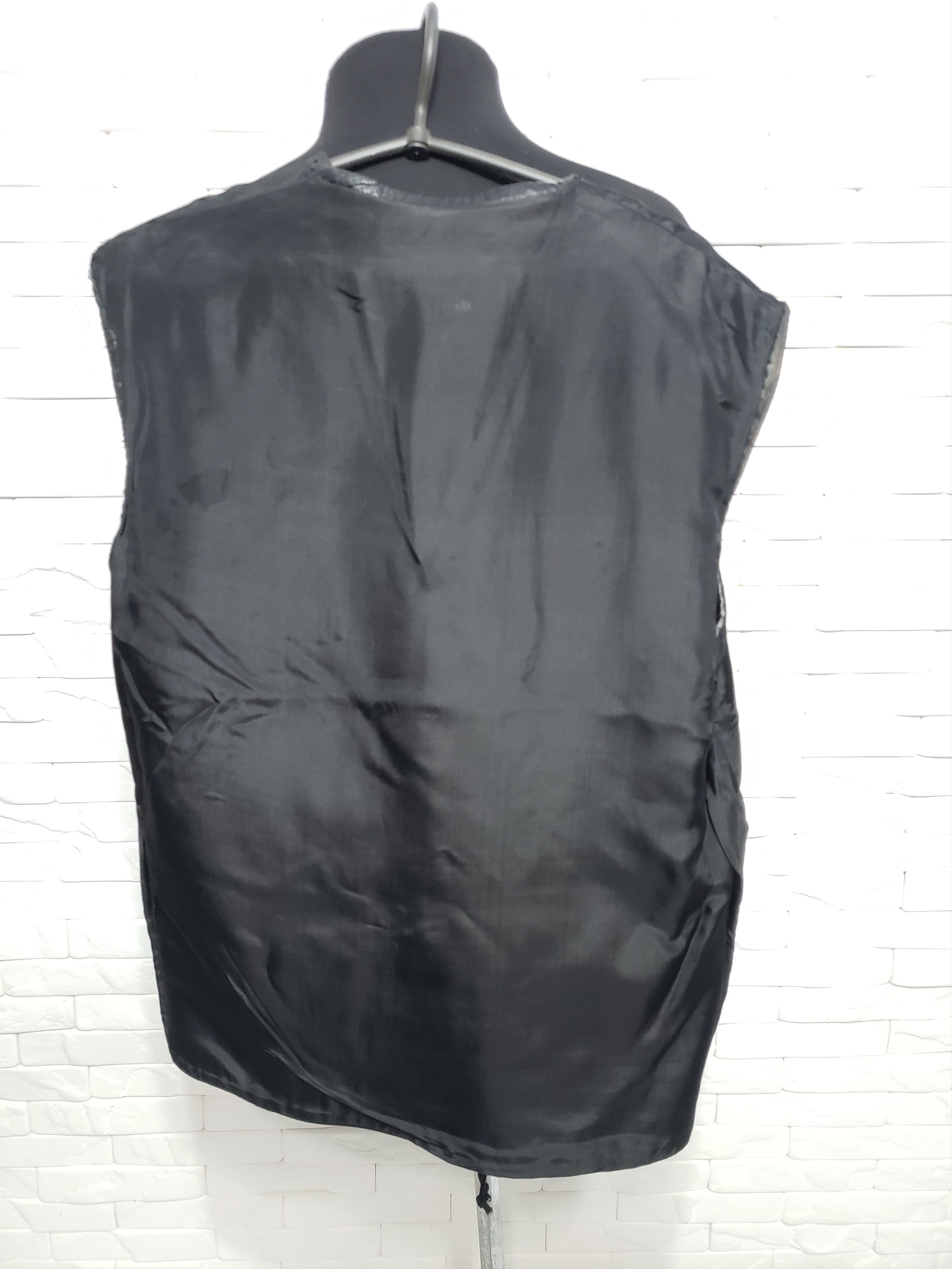 Genuine Leather Stylish women's leather vest. Size L / US 10 / IT 46 - 8 Thumbnail