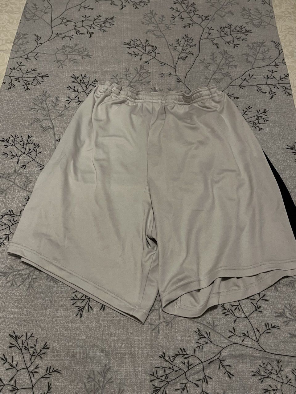 Nike Vintage Nike Track Shorts y2k Swoosh Travis Scott Size XL Size US 36 / EU 52 - 3 Thumbnail