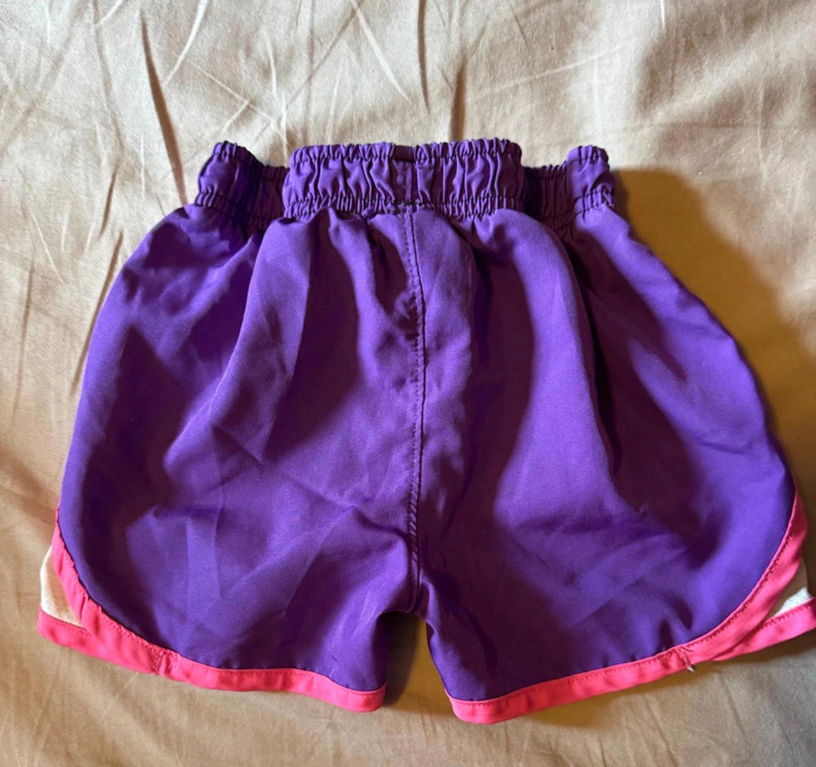Under Armour 2T Under Armour Shorts Pink Purple Black Size 24" / US 00 / IT 34 - 2 Thumbnail
