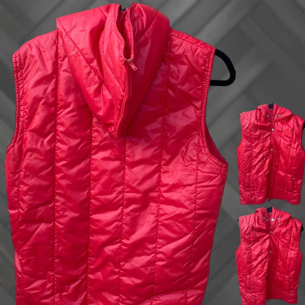 Vintage VINTAGE RPM Vest Puffer Quilted Hooded Red M Men 80s Taiwan ROC Vintage Outdoor Coat Style: Puffer Jacket Decade: 80s Size US M / EU 48-50 / 2 - 1 Thumbnail