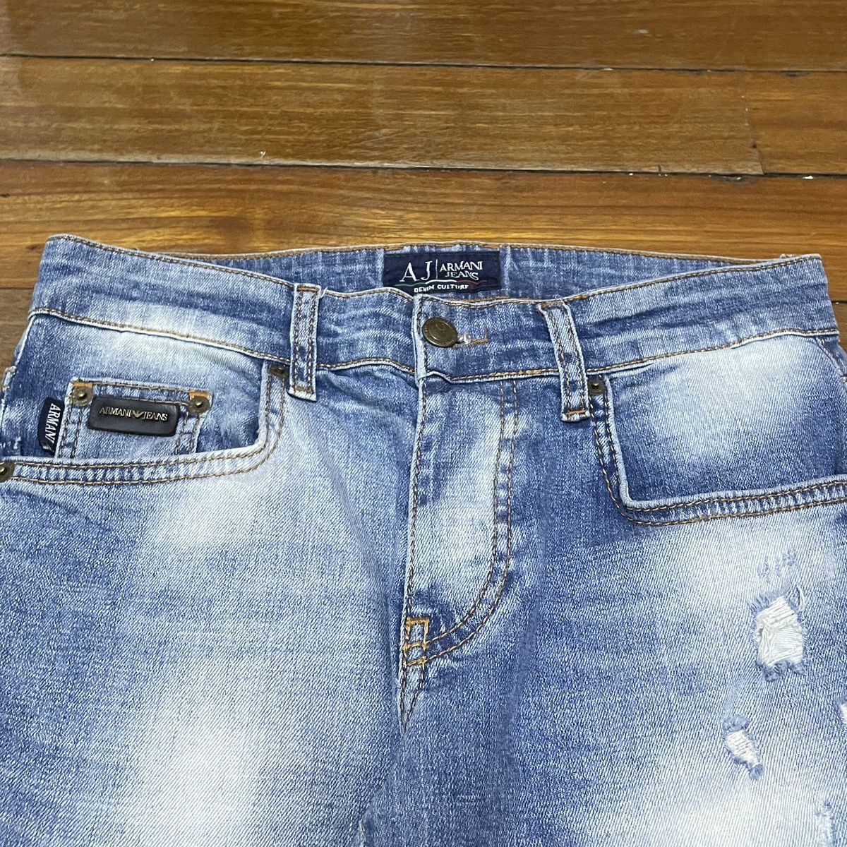 Giorgio Armani Rare Design Vintage Brand Giorgio Armani Ripped Jeans 2000s Size US 29 - 3 Thumbnail