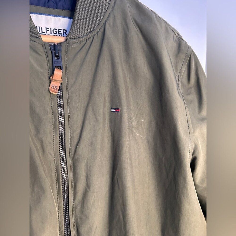 Tommy Hilfiger Men’s Tommy Hilfiger Coat in Olive Green Size Medium Size US M / EU 48-50 / 2 - 3 Thumbnail
