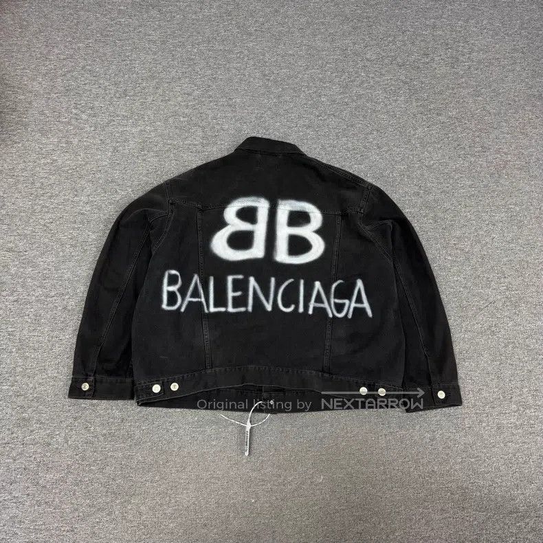 Balenciaga Balenciaga Double B Graffiti Logo Single Breasted Denim Ja Size US L / EU 52-54 / 3 - 1 Thumbnail
