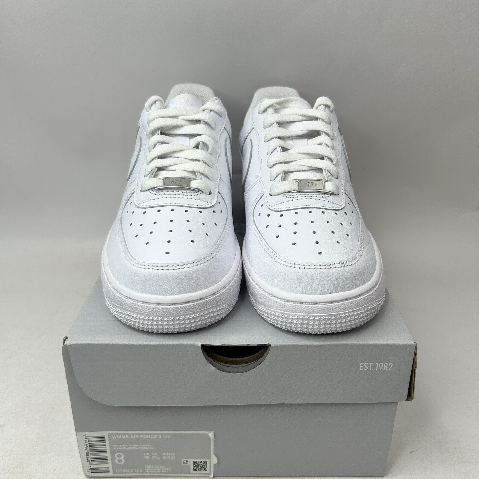 Nike Nike Air Force 1 Low 07’ “Triple White” 2024 Size US 8 / IT 38 - 2 Thumbnail