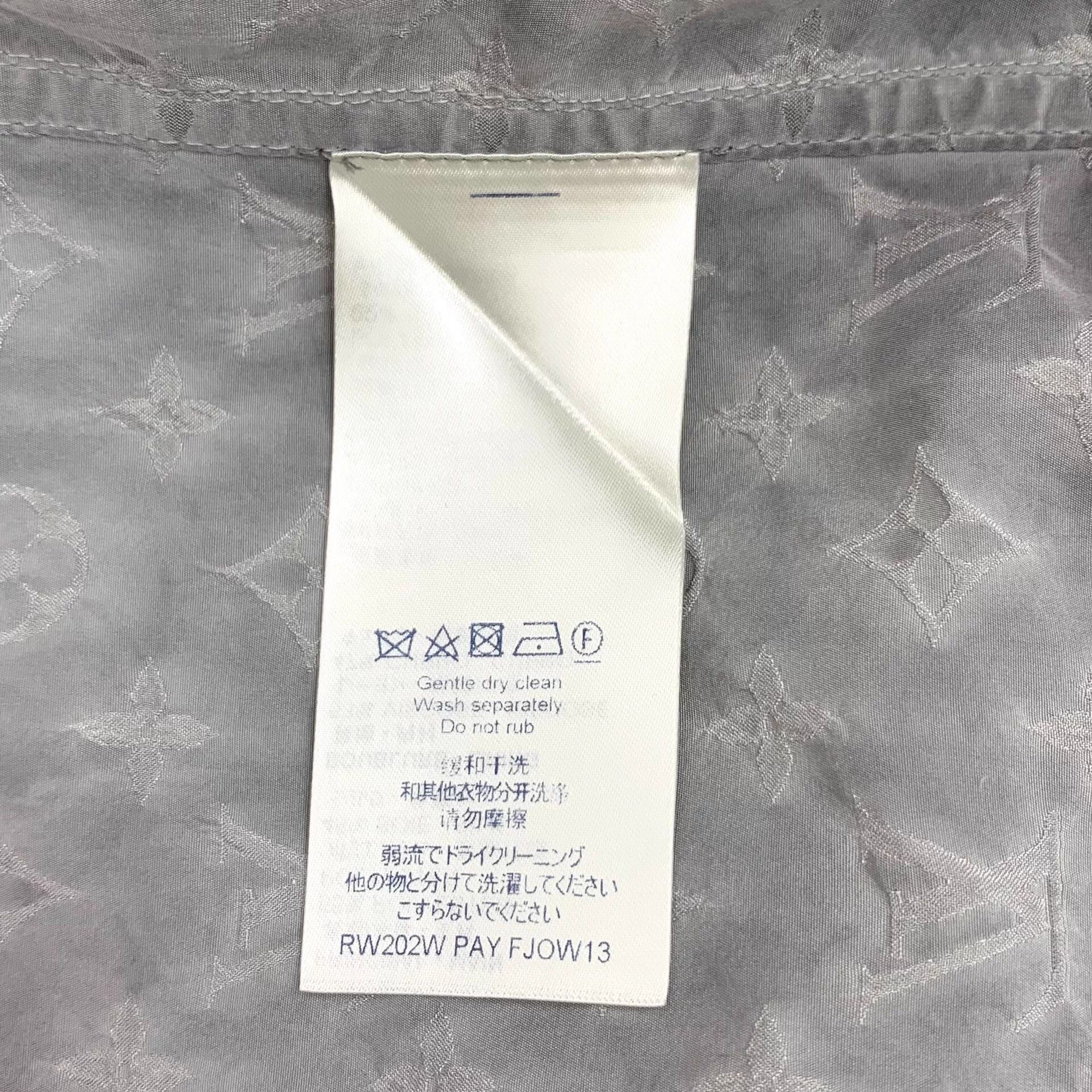 Louis Vuitton LW0168 Louis Vuitton Grey Logo Monogram Long-Sleeve Jacket, Size XXS / US 00 / IT 34 - 7 Thumbnail