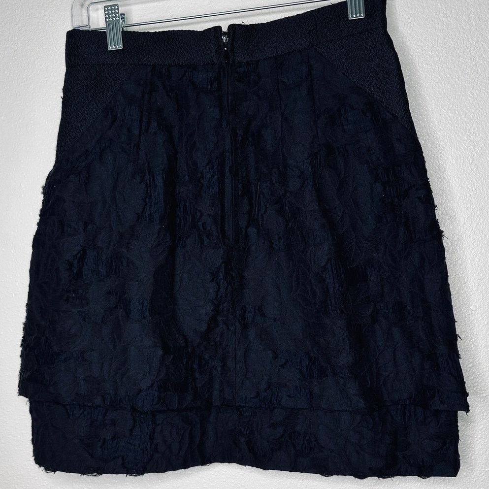 H&M H&M Black Tiered Jacquard Weave Lace Back Zip Mini Skirt 8 Size 30" / US 8 / IT 44 - 6 Thumbnail