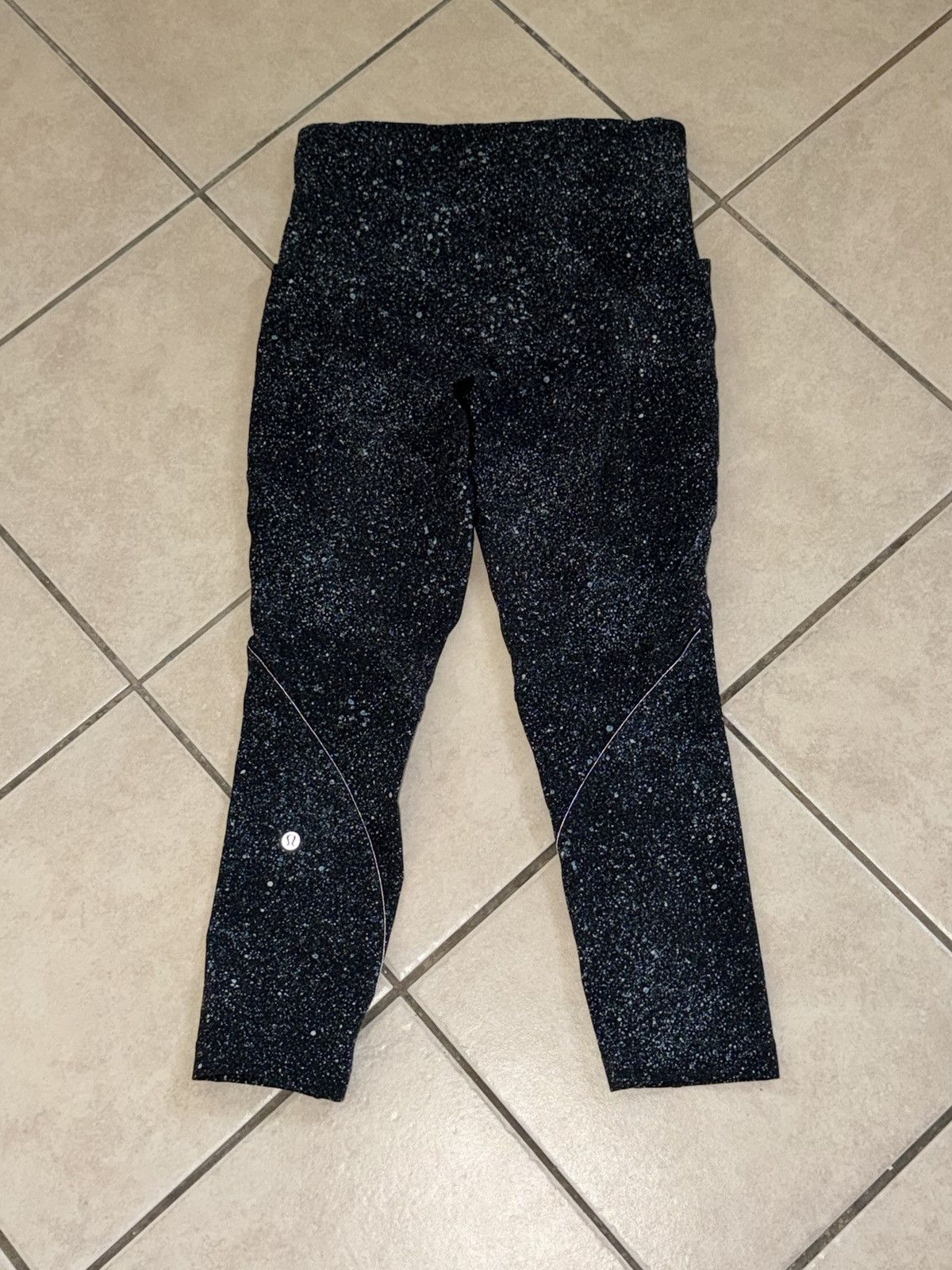 Lululemon LULULEMON LEAD THE PACK CROP 22” POCKETS BLACK BLUE SIZE 6 Size 28" / US 6 / IT 42 - 6 Thumbnail