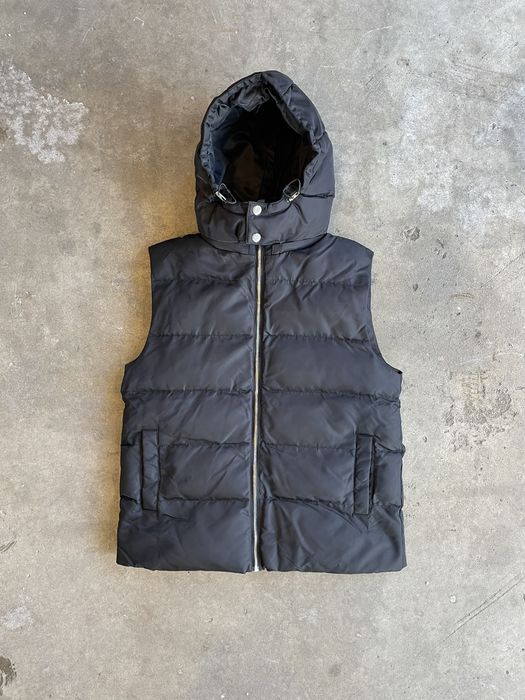 Alyx store puffer vest